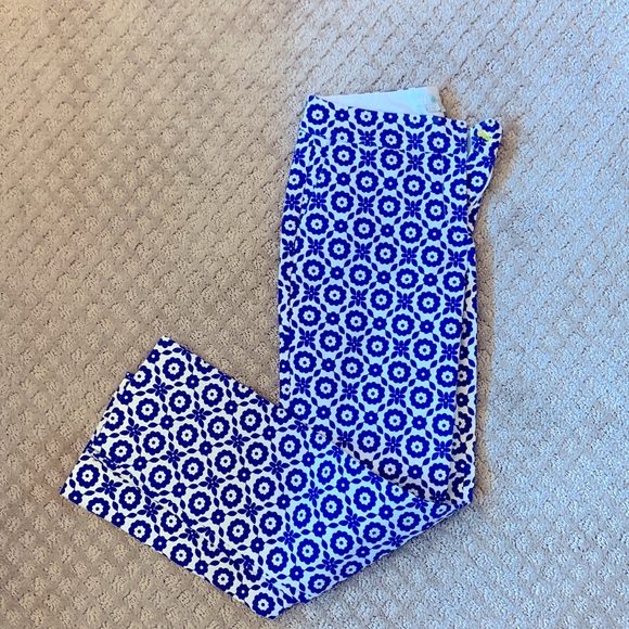 Boden Richmond 7/8 pants. Vibrant blue and white daisy print. Like new. - Picture 2 of 3
